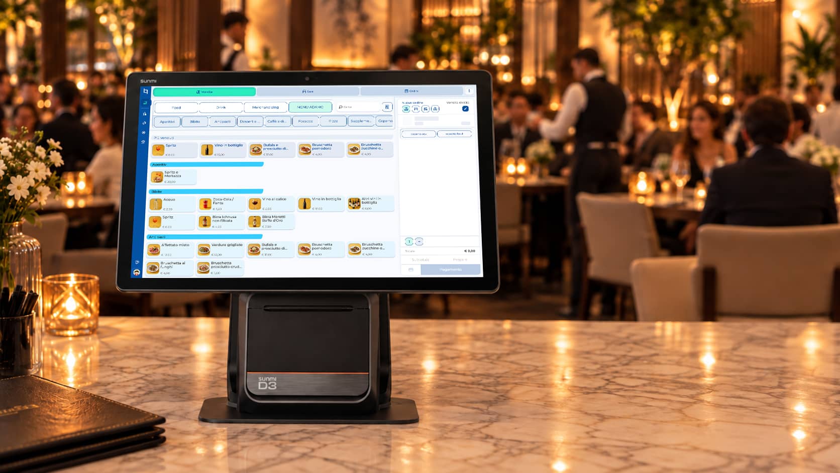 Terminal TPV en primer plano con la carta de pizzas en pantalla, ambientado en una pizzería con clientes en las mesas al fondo